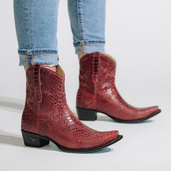 Lane Shoes - Lane Emma‎ Jane Cowboy Bootie In Striking Red